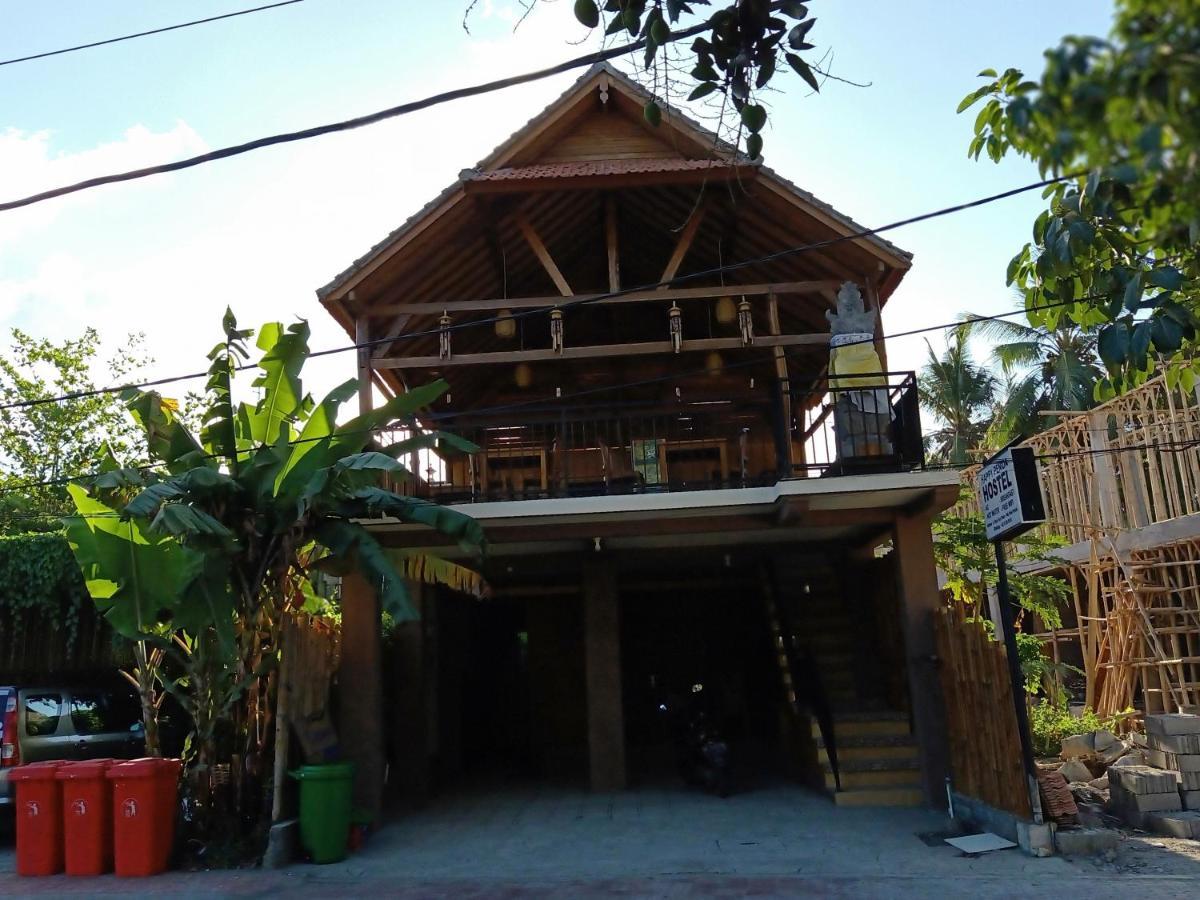 Happy Penida Hostel Toyapakeh Exterior photo